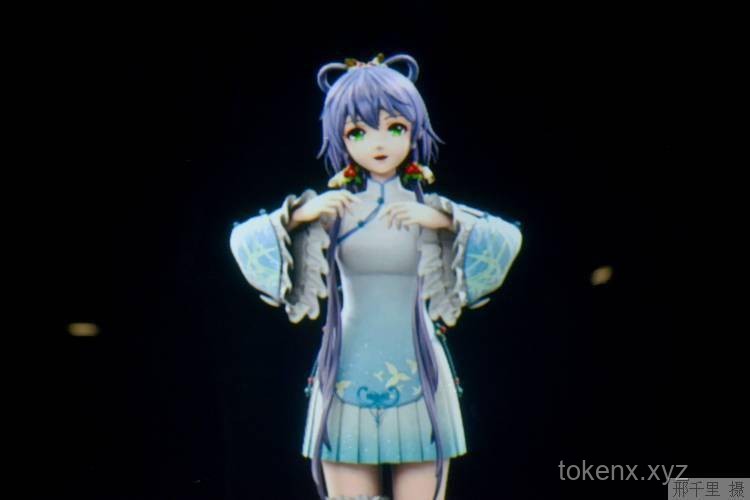 仿真花束与虚拟偶像巡音ルカ：跨界融合下的行业洞察